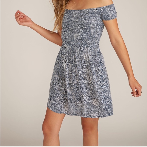 Volcom Dresses & Skirts - Volcom She’s So Daisy Dress